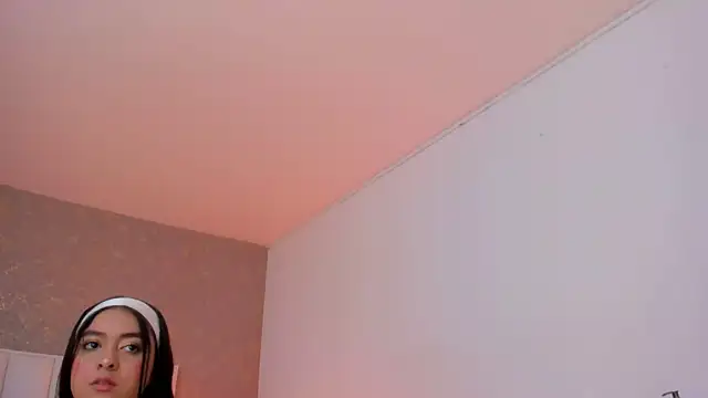 Snapshot of KaylieBrooks chatting on 11-22-25, 03:33 KaylieBrooks online show from 11-22-25, 03:33