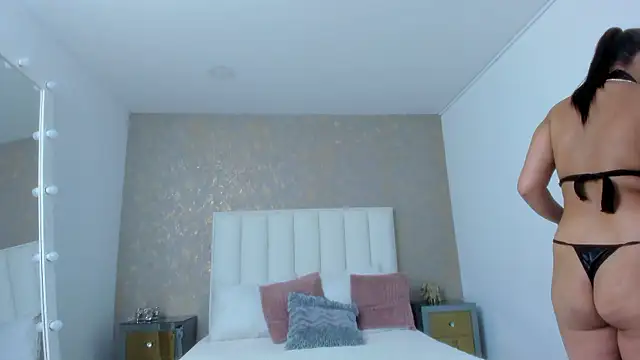 Snapshot of KaylieBrooks chatting on 11-25-25, 07:25 KaylieBrooks online show from 11-25-25, 07:25