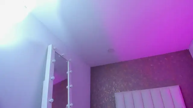 Snapshot of KaylieBrooks chatting on 12-01-25, 07:08 KaylieBrooks online show from 12-01-25, 07:08