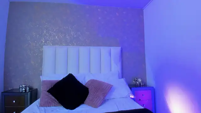 Snapshot of KaylieBrooks chatting on 12-02-25, 07:09 KaylieBrooks online show from 12-02-25, 07:09