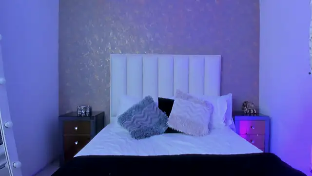 Snapshot of KaylieBrooks chatting on 12-03-25, 07:23 KaylieBrooks online show from 12-03-25, 07:23