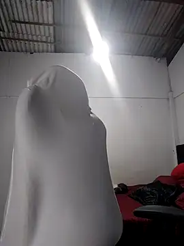 karly hot  online show from 04-26-26, 12:30