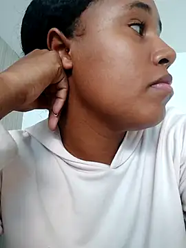 MoniqueMulberry online show from 11-05-25, 07:25