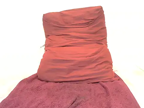 BeautyQueenX22 online show from 11-27-25, 08:33