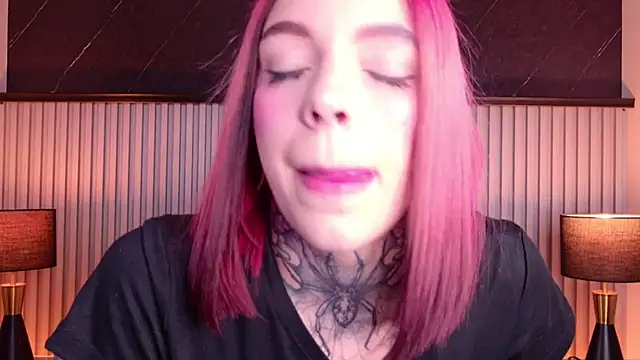 Meganreed  online show from 07-18-26, 09:29
