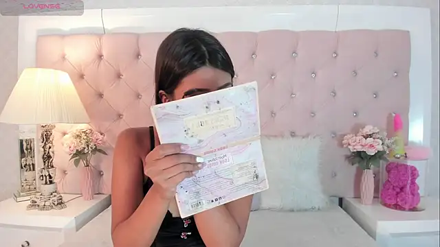 CaterinaRomano online show from 11-06-25, 01:23