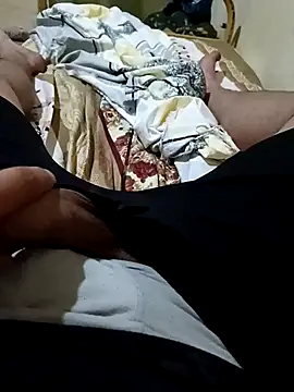 Snapshot of anis3g4 chatting on 09-19-25, 12:39 anis3g4 online show from 09-19-25, 12:39