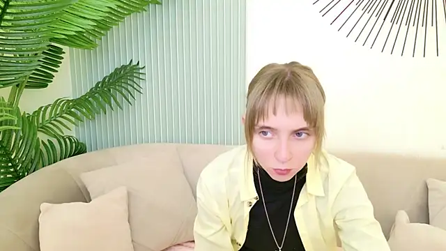 Beverly Gomes online show from 09-26-25, 05:44