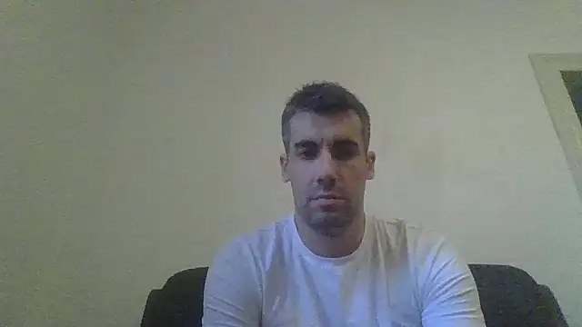 JulioIsHere4you online show from 10-12-25, 03:22