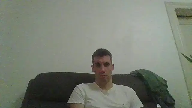 JulioIsHere4you online show from 12-14-25, 12:27