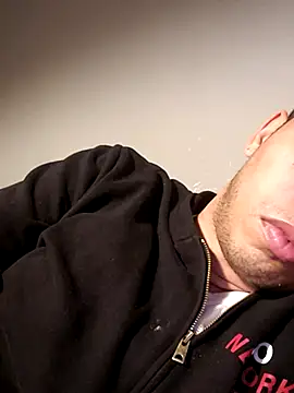 skiner222asd online show from 04-22-26, 05:10