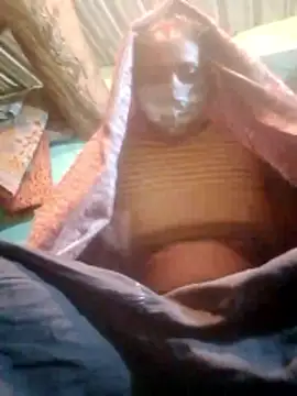 Snapshot of CUTE-004 chatting on 12-19-25, 03:41 CUTE-004 online show from 12-19-25, 03:41