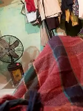 Snapshot of CUTE-004 chatting on 01-11-26, 06:57 CUTE-004 online show from 01-11-26, 06:57