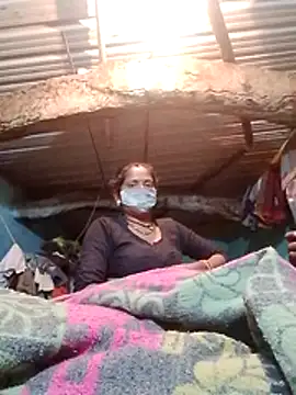 Snapshot of CUTE-004 chatting on 02-16-26, 04:58 CUTE-004 online show from 02-16-26, 04:58