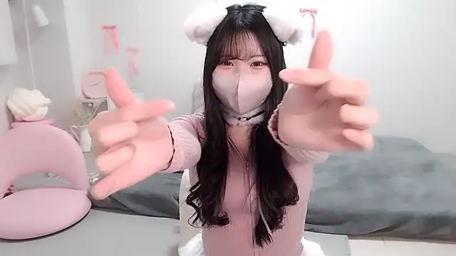 moka-neko online show from 02-22-26, 01:42