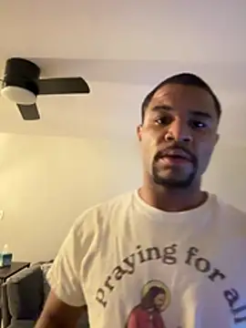Snapshot of kingtaydo chatting on 03-28-26, 04:12 kingtaydo online show from 03-28-26, 04:12