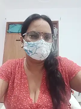 Snapshot of Your-vipasha chatting on 05-26-26, 05:31 Your-vipasha online show from 05-26-26, 05:31