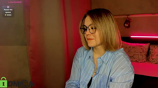 Snapshot of Jerry-Hall chatting on 12-03-25, 01:13 Jerry-Hall online show from 12-03-25, 01:13