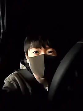 Snapshot of shin_brief chatting on 02-28-26, 09:32 shin brief online show from 02-28-26, 09:32