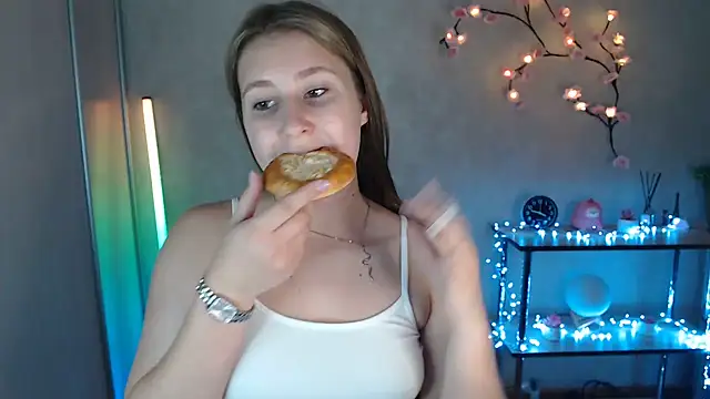 Milka kamila online show from 07-24-26, 12:47