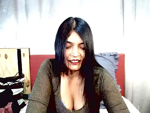 Snapshot of IndianAlisha chatting on 11-29-25, 06:33 IndianAlisha online show from 11-29-25, 06:33