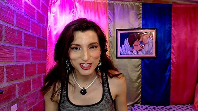Snapshot of Moira-Hot chatting on 01-07-26, 12:57 Moira-Hot online show from 01-07-26, 12:57