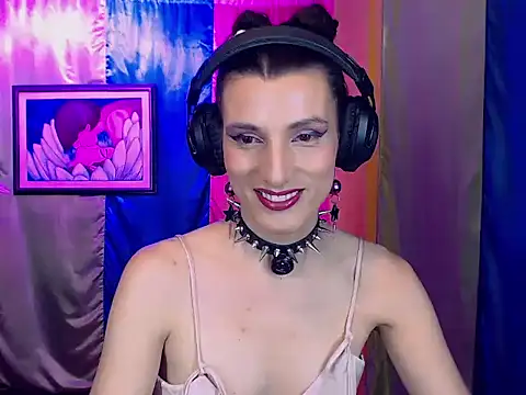 Snapshot of Moira-Hot chatting on 02-10-26, 09:19 Moira-Hot online show from 02-10-26, 09:19