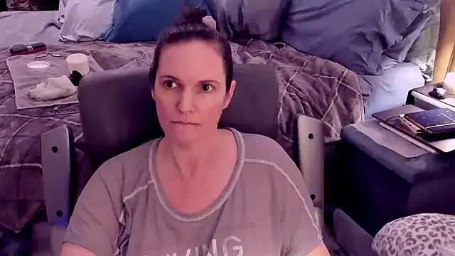 ninajaymes online show from 01-04-25, 03:40