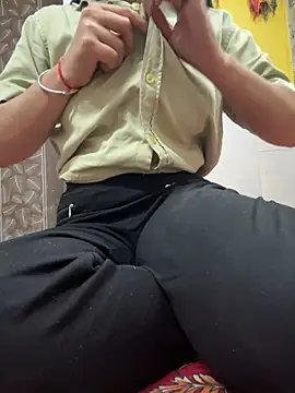 Snapshot of miss_moonikaa chatting on 03-24-26, 09:36 miss moonikaa online show from 03-24-26, 09:36