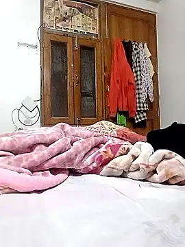 miss raavy online show from 01-18-26, 04:00