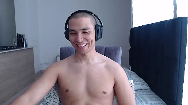 Auron Demon01 online show from 12-15-25, 05:17