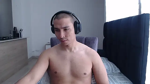 Auron Demon01 online show from 12-16-25, 04:12