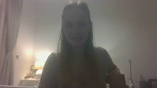 Snapshot of Molvina chatting on 11-07-25, 06:08 Molvina online show from 11-07-25, 06:08