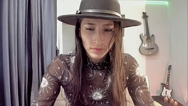 XxnikolayxX online show from 12-18-25, 09:43