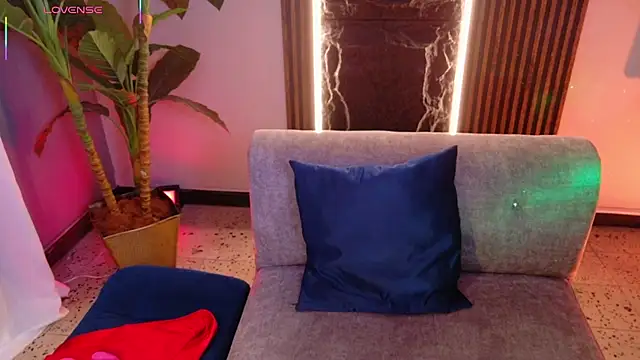 La Diabla 111  online show from 01-06-26, 08:12