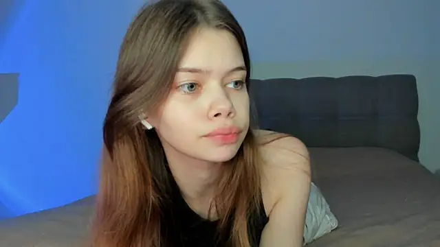 Snapshot of Milimeowww chatting on 12-01-25, 05:51 Milimeowww online show from 12-01-25, 05:51