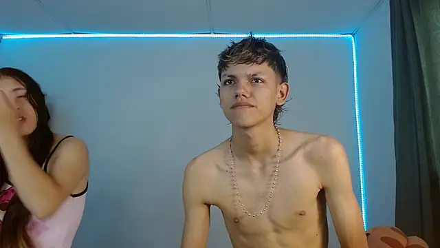 Lucy y Jacob online show from 09-11-25, 07:25