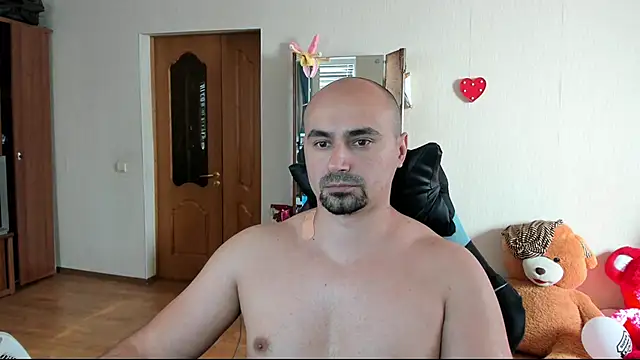 Snapshot of Gri_SH chatting on 09-27-25, 11:26 Gri SH online show from 09-27-25, 11:26