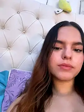 Snapshot of AshlyFerrer_03 chatting on 09-12-25, 05:18 AshlyFerrer 03 online show from 09-12-25, 05:18