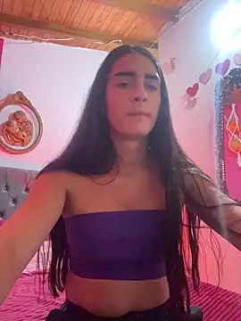 Snapshot of lola_diez chatting on 10-21-25, 12:33 lola diez online show from 10-21-25, 12:33