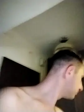 Snapshot of boytwink7 chatting on 09-27-25, 06:24 boytwink7 online show from 09-27-25, 06:24