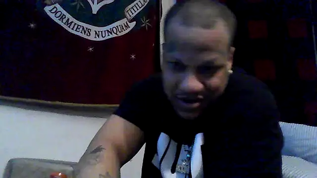 Snapshot of Sexdemonfrfr chatting on 02-13-26, 01:12 Sexdemonfrfr online show from 02-13-26, 01:12