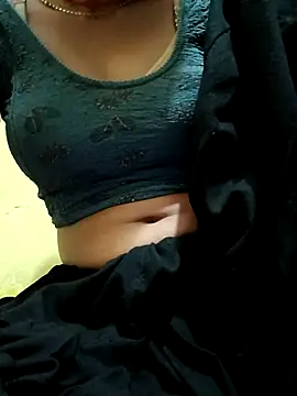 Snapshot of Cutey_neha01 chatting on 10-28-25, 03:47 Cutey neha01 online show from 10-28-25, 03:47