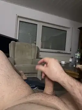 Snapshot of flamur_albania chatting on 03-06-26, 10:39 flamur albania online show from 03-06-26, 10:39