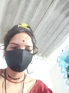 Snapshot of Bebby_Doll chatting on 10-27-25, 04:16 Bebby Doll online show from 10-27-25, 04:16