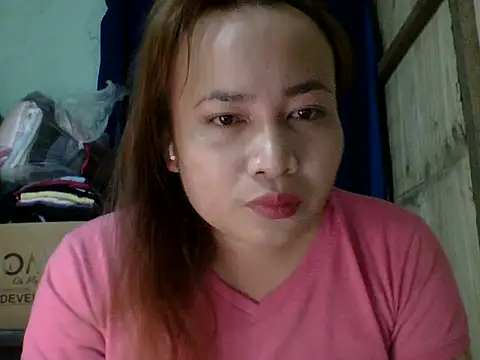 Snapshot of Maxine_fox chatting on 10-24-25, 02:02 Maxine fox online show from 10-24-25, 02:02