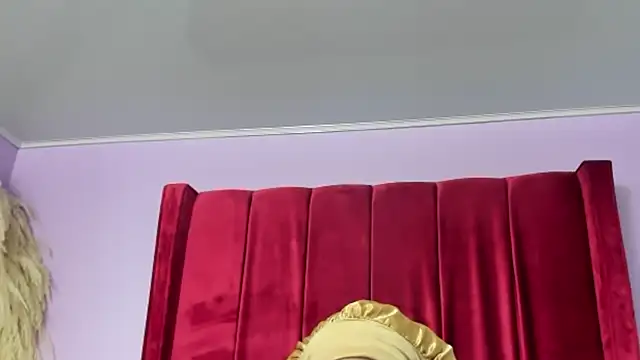 MarianRosse online show from 11-29-25, 05:05