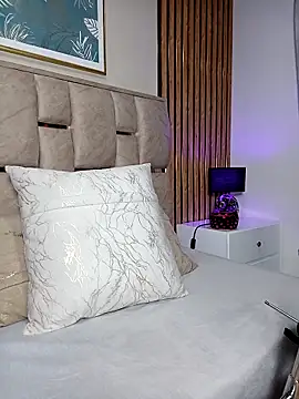 Tasha and Karl online show from 09-23-25, 03:09