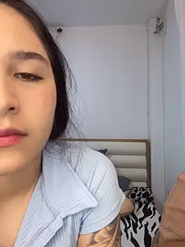 Snapshot of Sweet_and_Rous0 chatting on 09-12-25, 03:39 Sweet and Rous0 online show from 09-12-25, 03:39