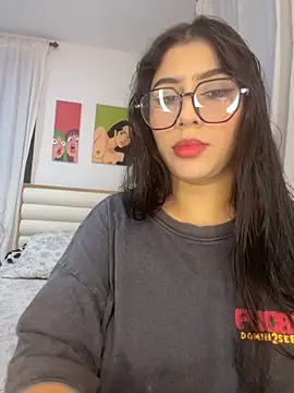 Snapshot of Sweet_and_Rous0 chatting on 10-06-25, 02:31 Sweet and Rous0 online show from 10-06-25, 02:31